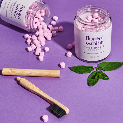 טבליות צחצוח שיניים והלבנה